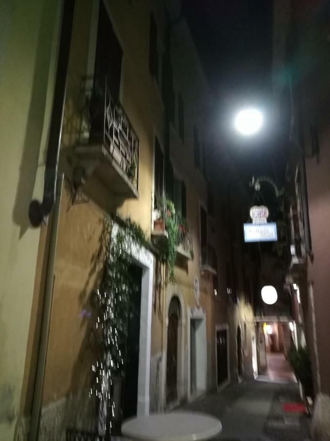 Dreamy Apartment Tre Corone Old Town Cir 017067-Cni-00565 Desenzano del Garda Exterior foto